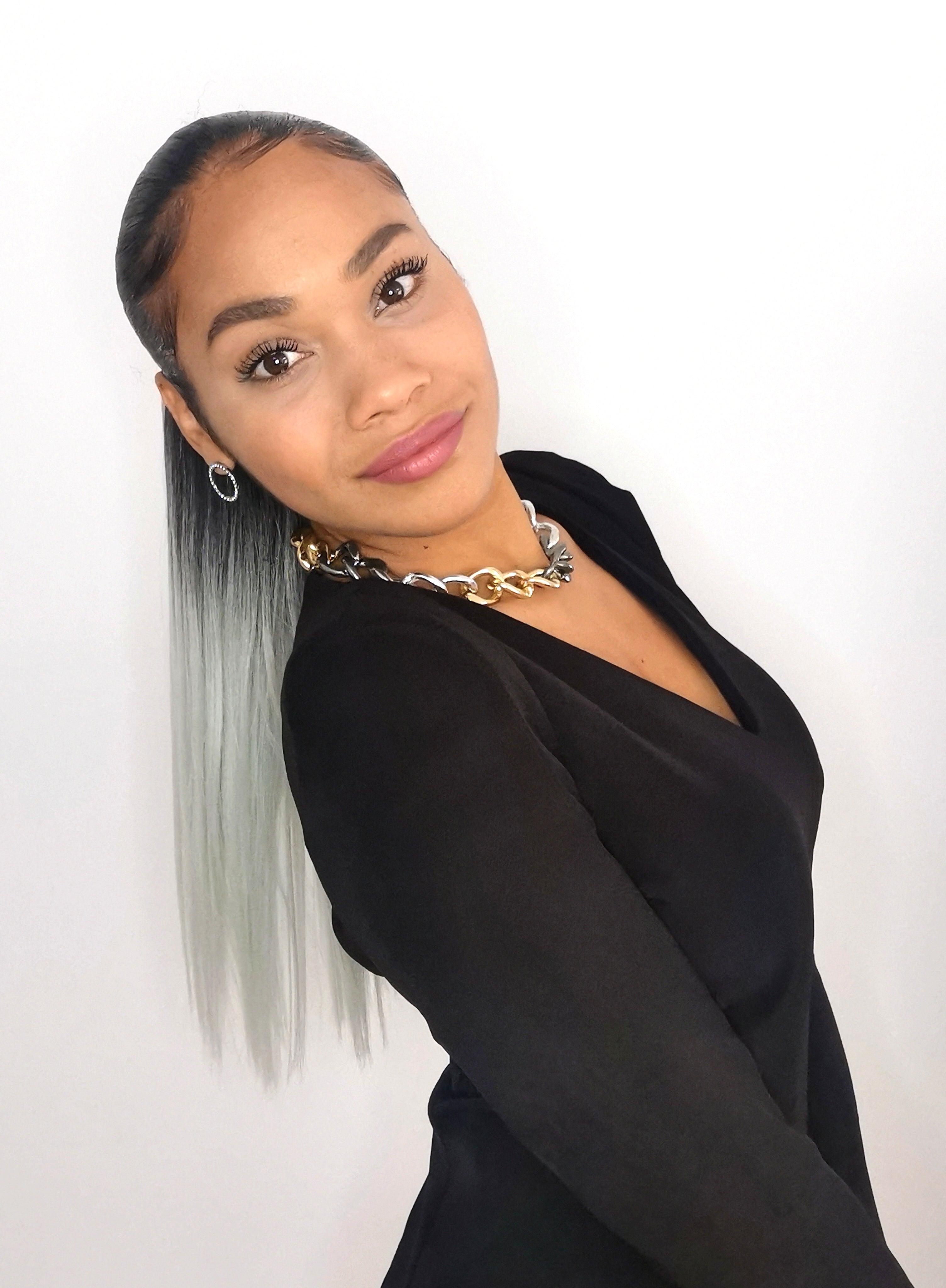 Ponytail ceniza 18'